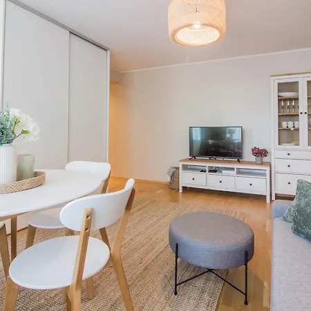 Apartament Tiigi 8 Cozy *